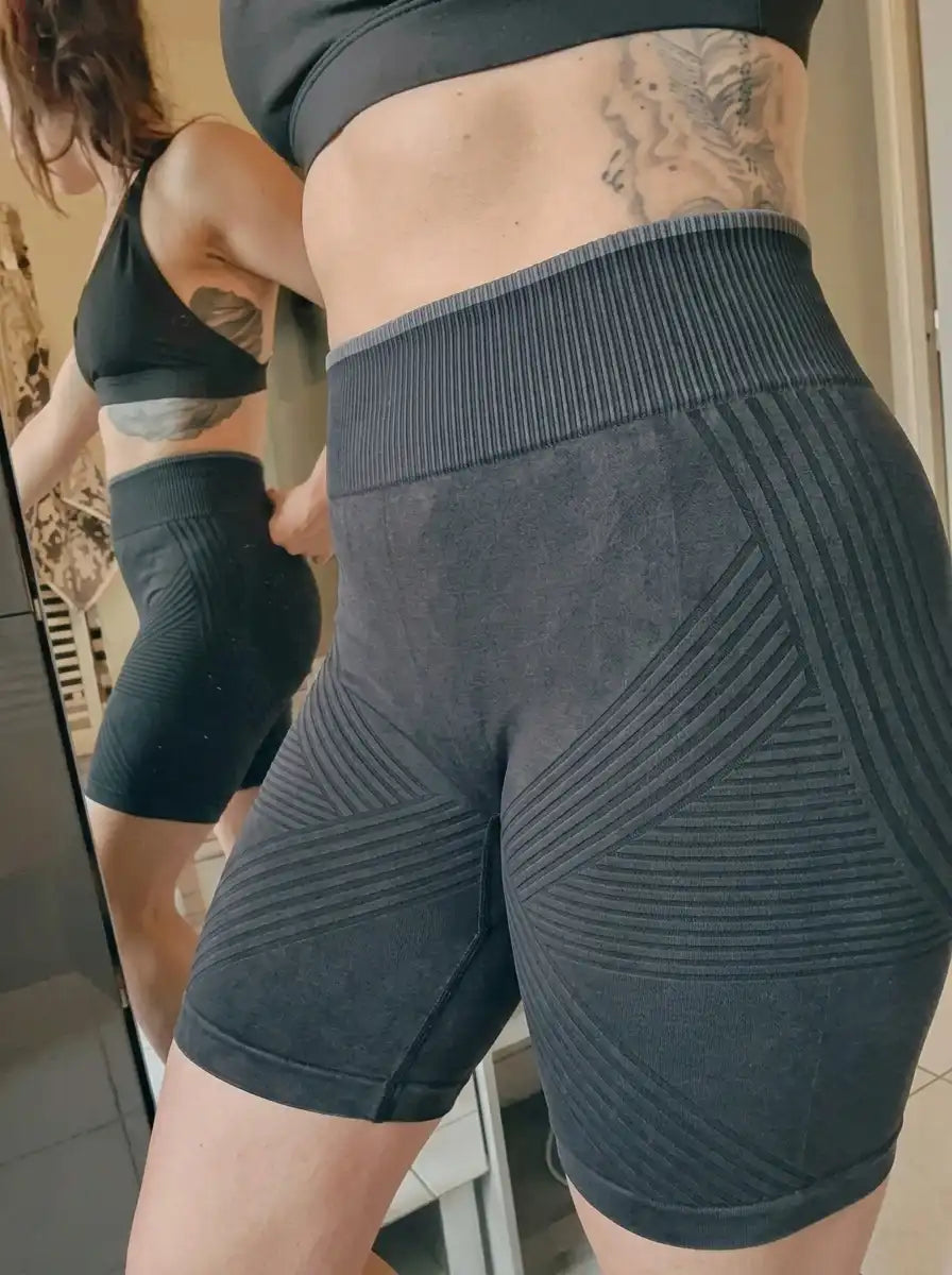 Clienta de CelluMove con los shorts antirozaduras