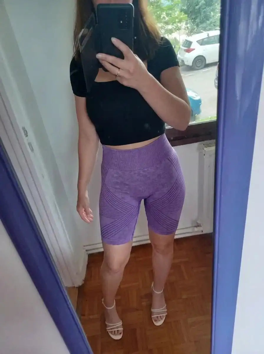 Clienta de CelluMove con los shorts antirozaduras